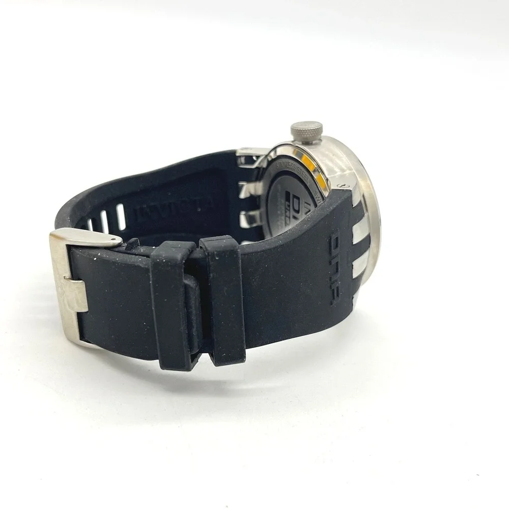 Invicta DNA Urban‎ 10408 Mens Watch Grey Dial Pink Accents Black Silicone Strap